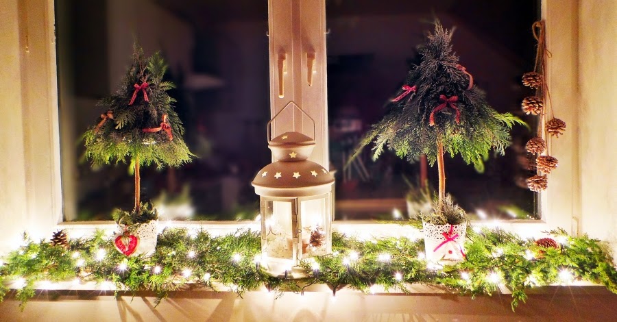 wnętrza, wystrój wnętrz, home decor, DIY, zrób to sam, tutorial, Boże Narodzenie, ozdoby świąteczne, mini choinka, choineczka, dekoracja okna, dekoracja świąteczna, Christmas, Christmas tree