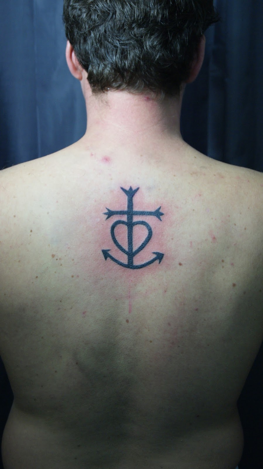 Tatoueur Sainte Marie De La Mer lionel Fahy Out Of Step: 08/2013