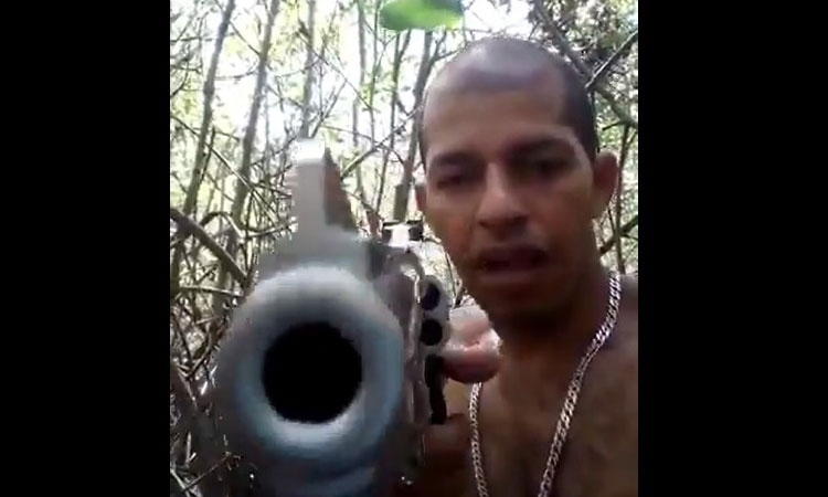 Homem ameaça Bolsonaro com arma e é preso em Pernambuco