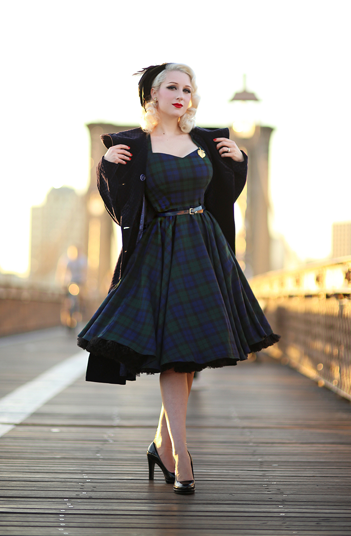 Rachel Ann Jensen ♥: Velvet & Plaid || Brooklyn Bridge with Top Vintage