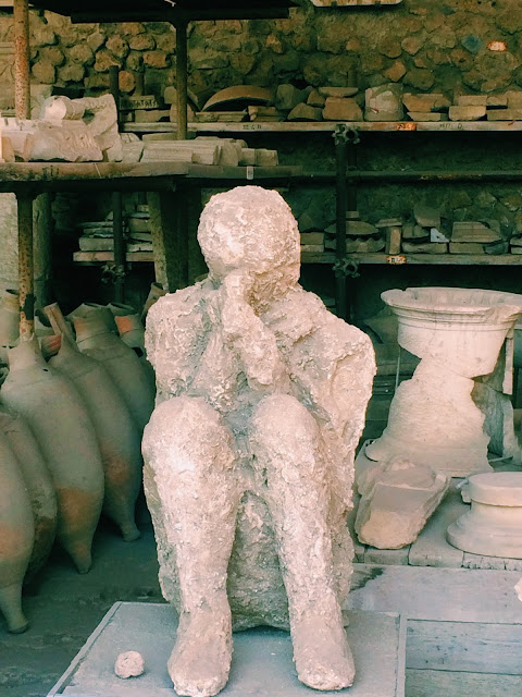 Plaster-Cast-Bodies-Pompeii