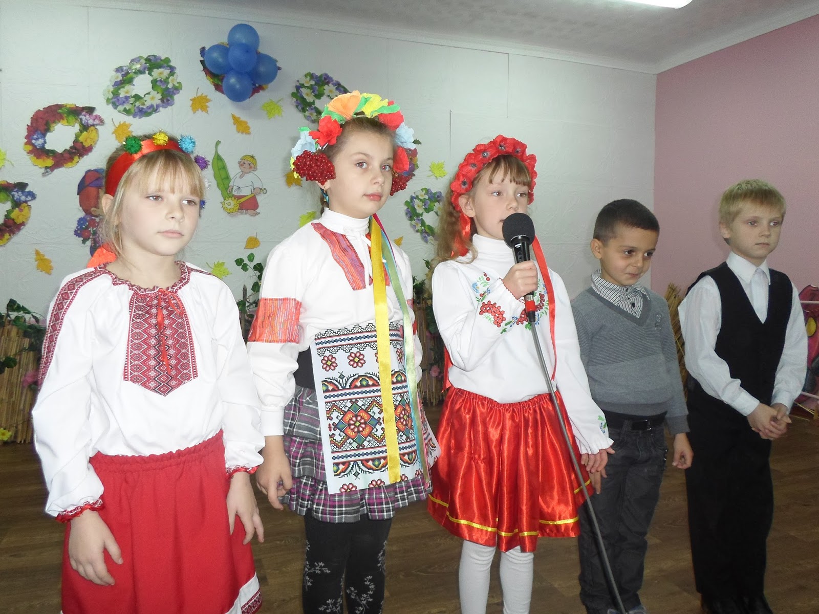 Малятко - довколятко : Фото тижня української мови у початковій школі