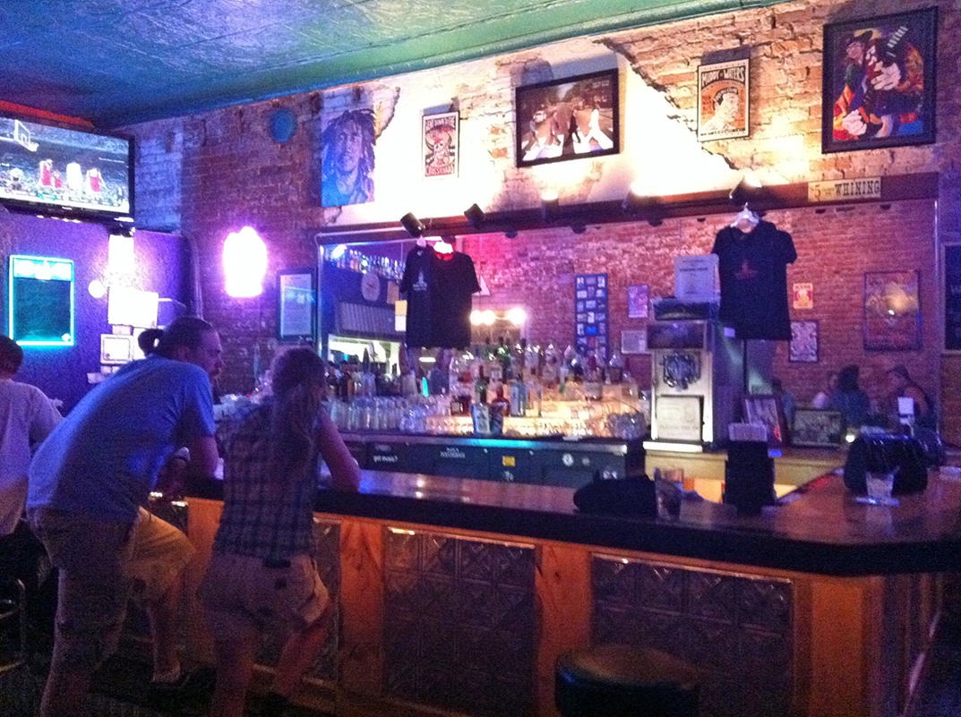 Bar Comber Chillers Bar & Grill Loveland