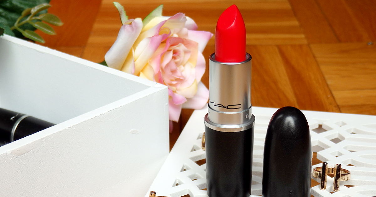 Review: MAC Matte lipstick - Lady Danger - Adjusting Beauty