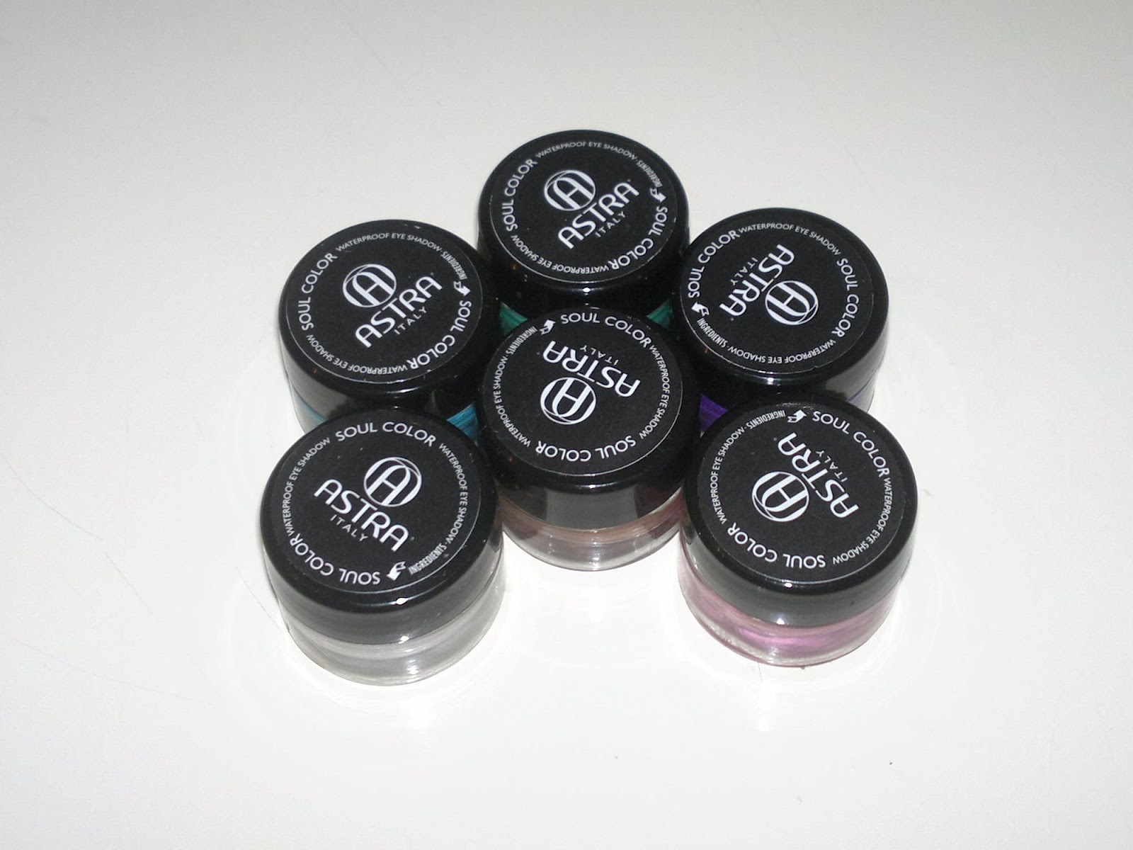 astra ombretti in crema