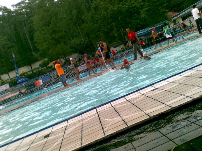 SWIMMING INDONESIA: Kolam Renang