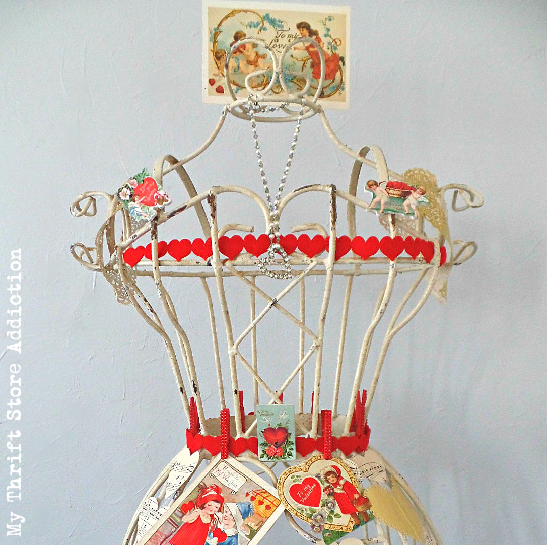 Queen of Hearts vintage Valentine dress form 