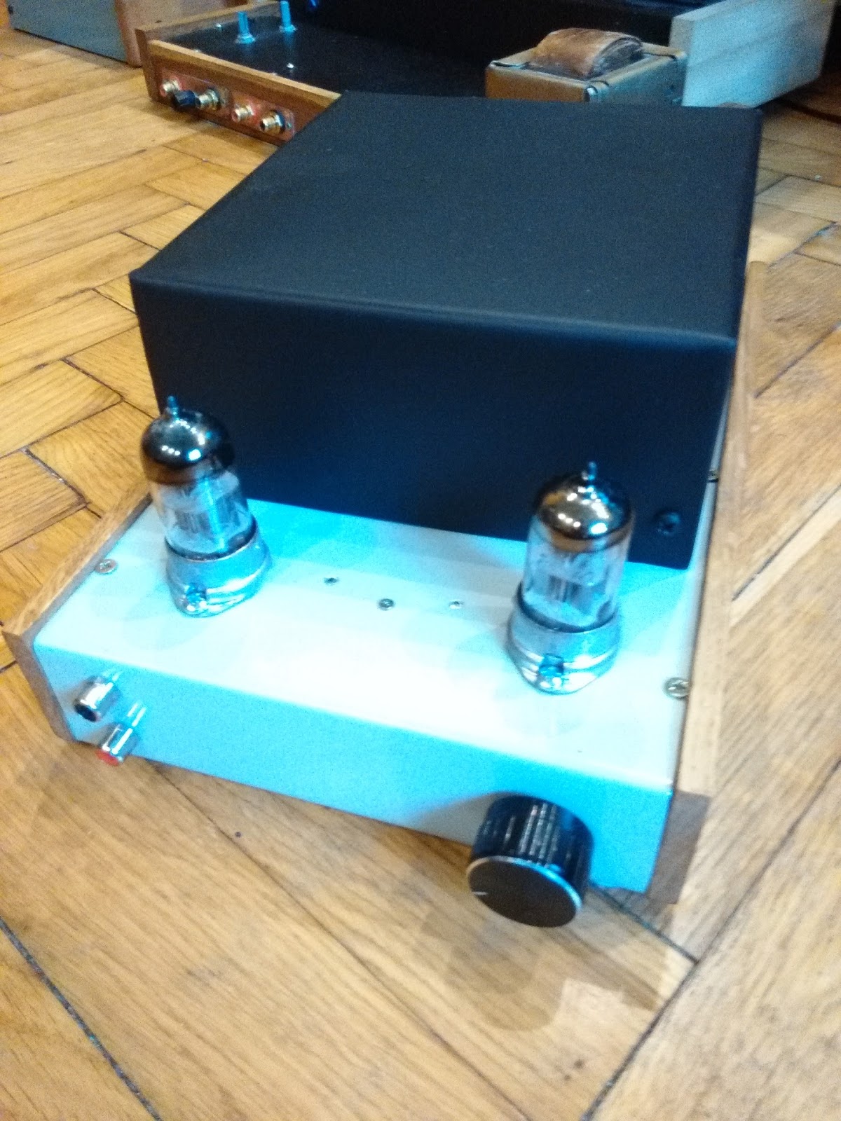 Ламповый звук от Сергея Семенкова: 6Ж43П - усилитель с большим звуком.