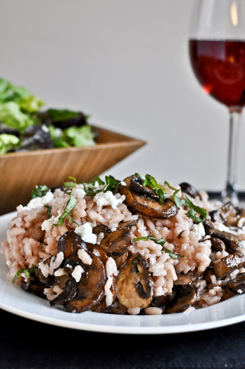 Red Wine + Goat Cheese Risotto with Caramelized Mushrooms ~ Is Yummy