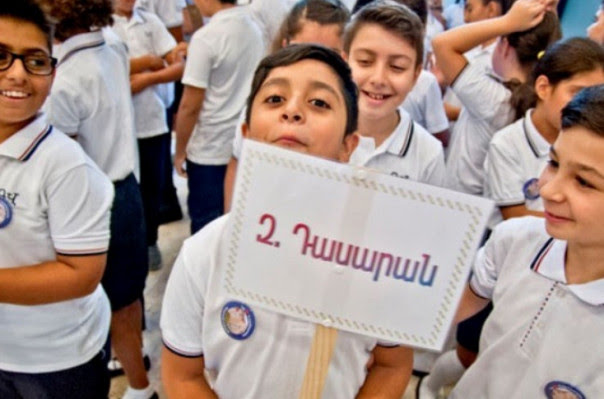 Cambian reglas para obtener ciudadanía armenia para niños