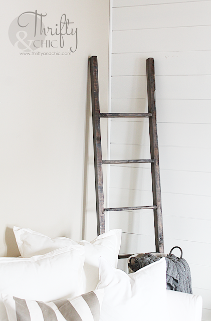 DIY Blanket Ladder for $5. Cute farmhouse decor and decorating ideas. Fixer upper style decor. White farmhouse living room ideas