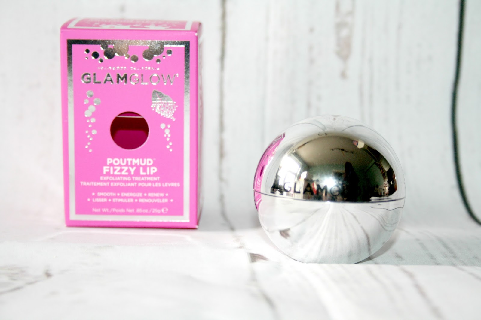 beautyqueenuk GLAMGLOW® Poutmud Fizzy Lip Exfoliating Treatment