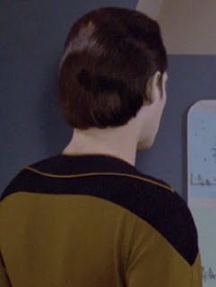 Early TNG jumpsuit piping curvature Early TNG jumpsuit piping curvature