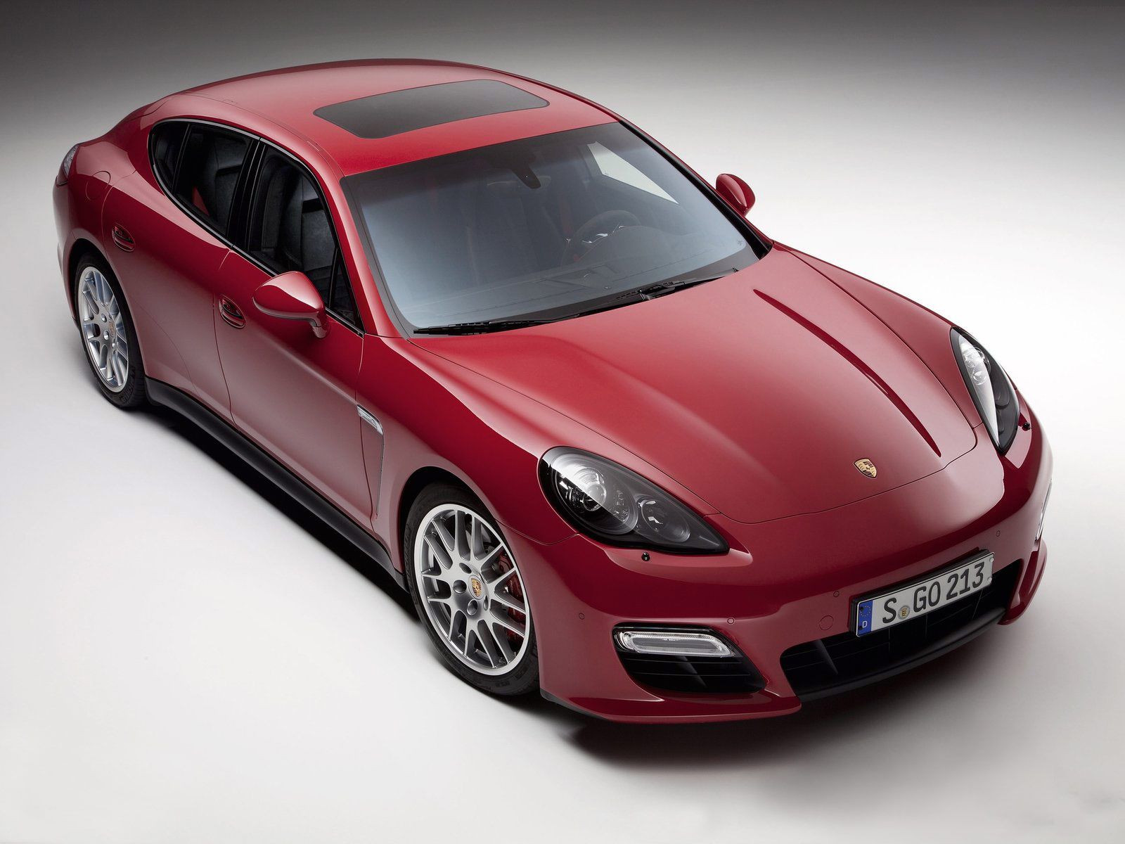 2012 Porsche Panamera GTS pictures