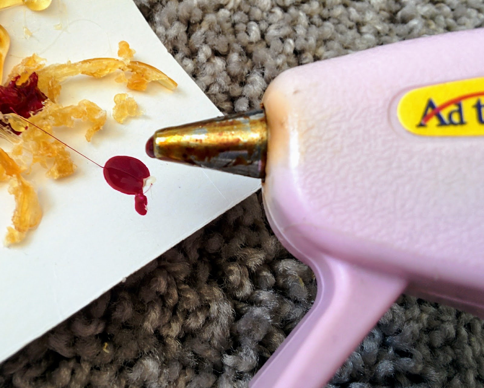 Making a Melted Crayon Picture with a Glue Gun