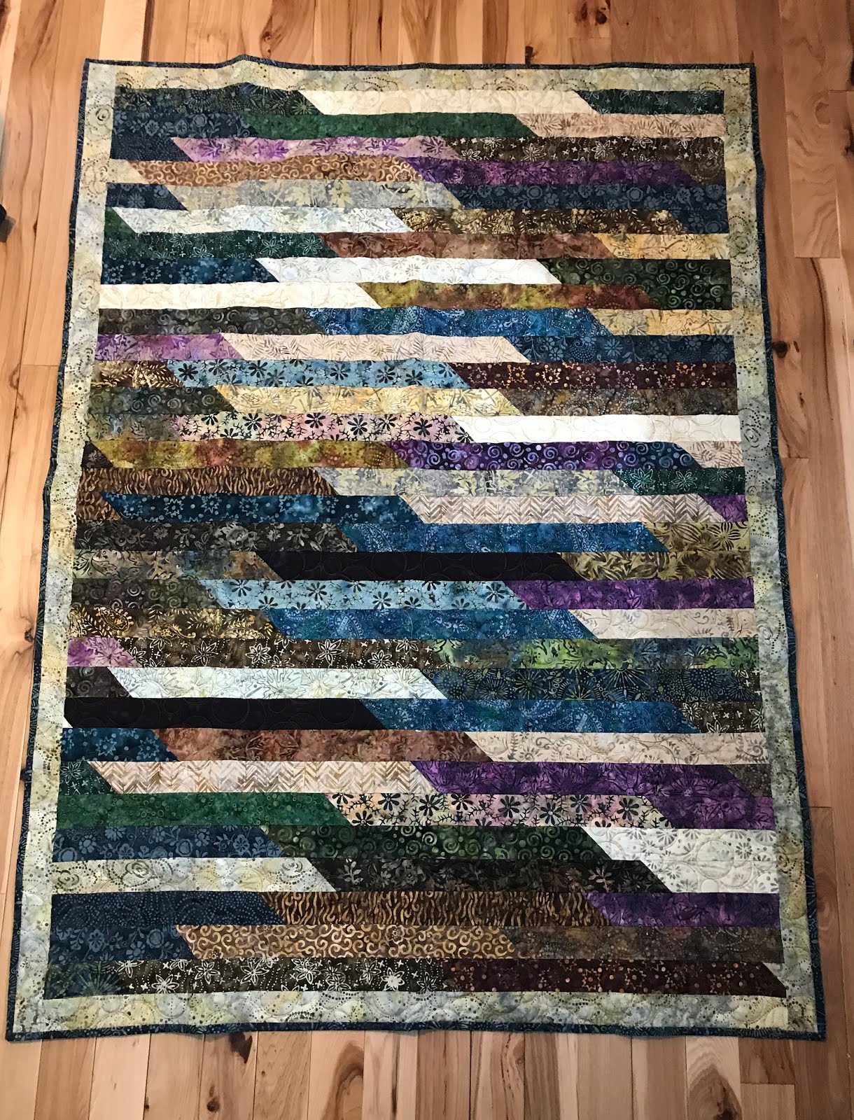 Jelly Roll Race Throw Quilt with Storage Bag