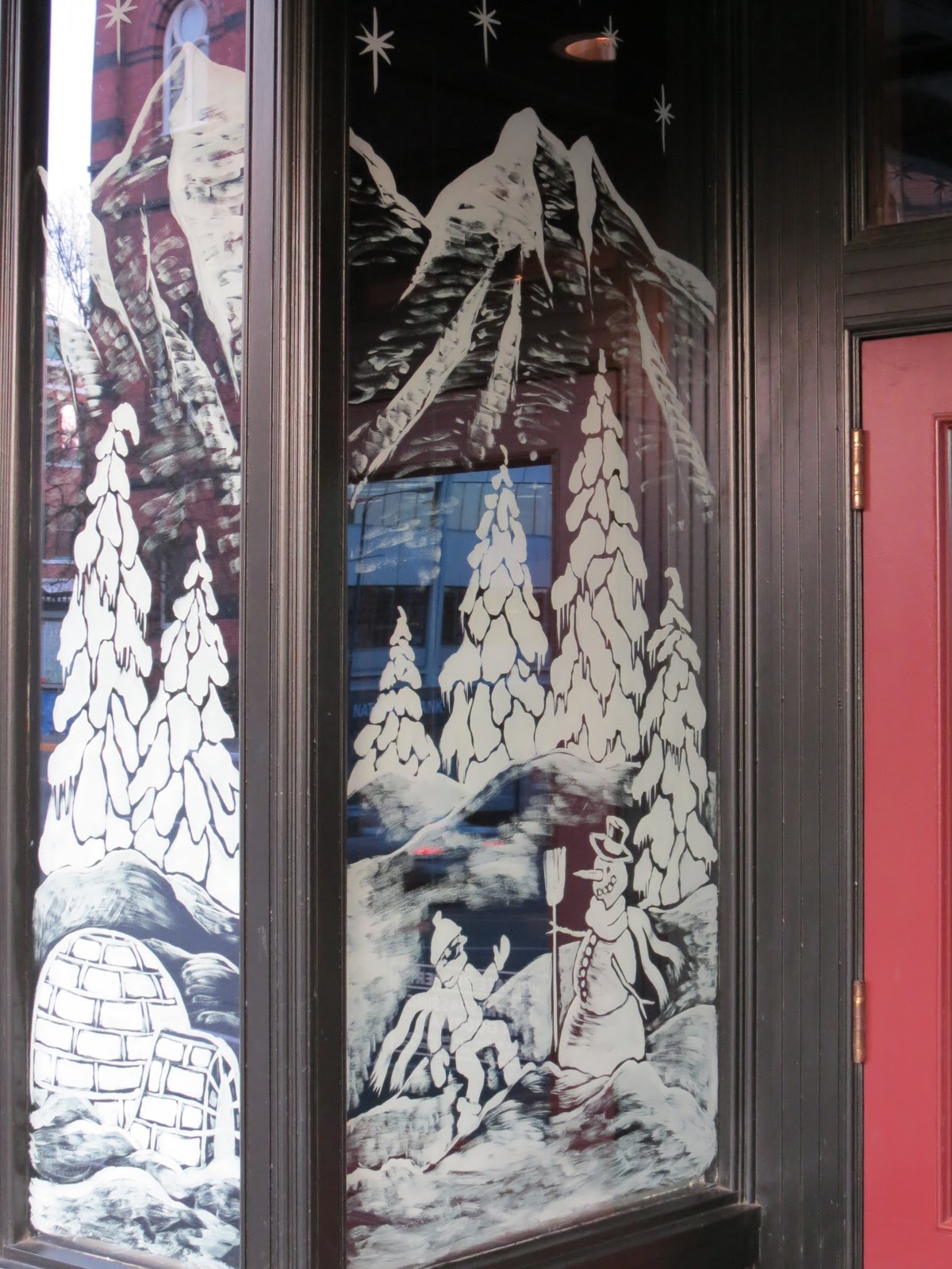 Destination Mike: Christmas Window Paintings