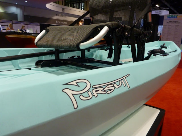 Nucanoe-pursuit-kayak-seat