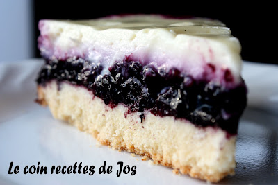 TORTE À LA CRÈME SURE ET AUX BLEUETS recettes Sacher torte