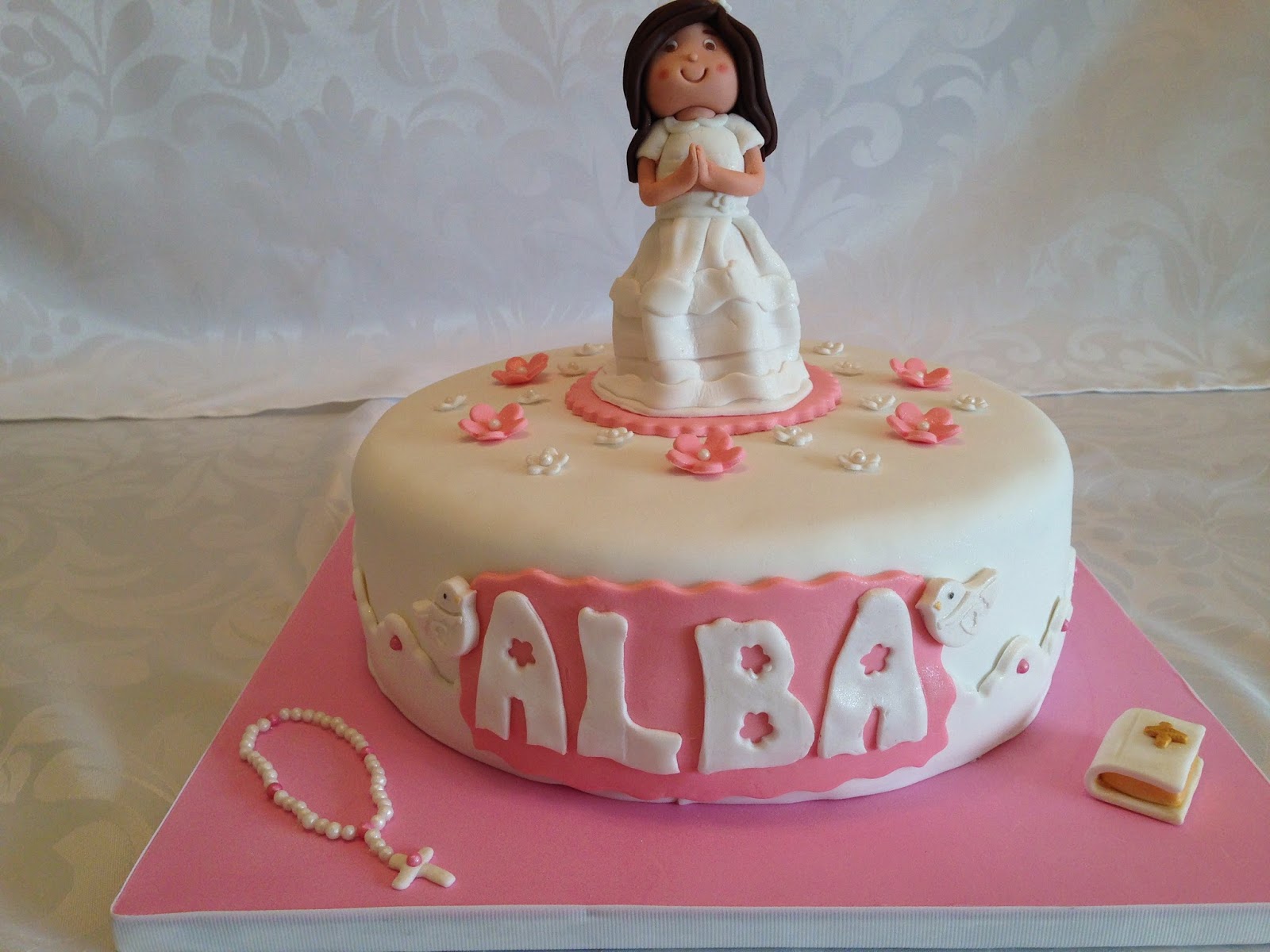 Chiky's Cakes73: Tarta Primera Comunión