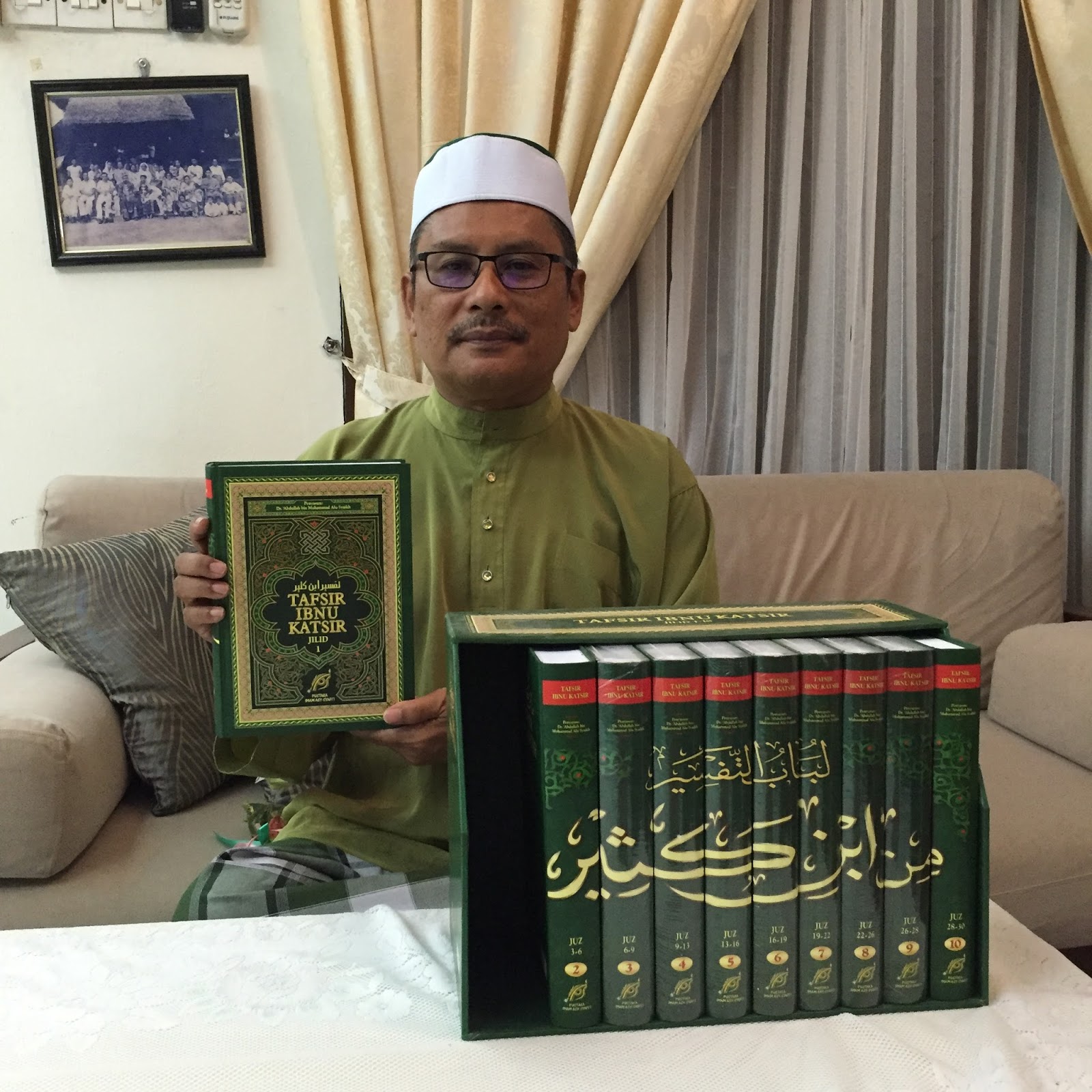 Kitab Tafsir Ibnu Katsir: Adakah Anda Tahu Tafsir Ibnu ...