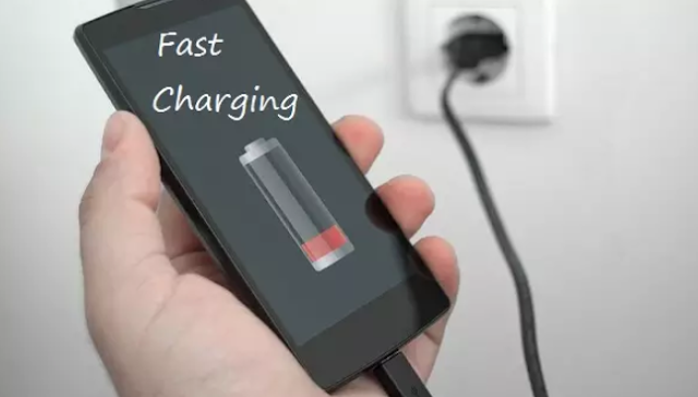 बैटरी को सुपरफास्ट चार्ज करने के लिए करें यह सेटिंग 