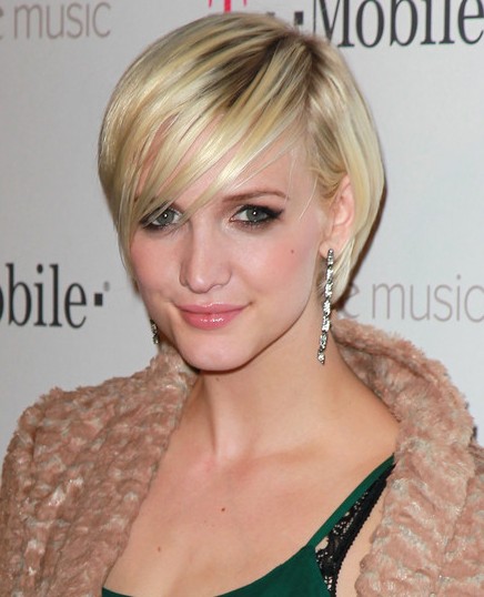 Ashlee Simpson Hairstyles Homecoming Hairstyles