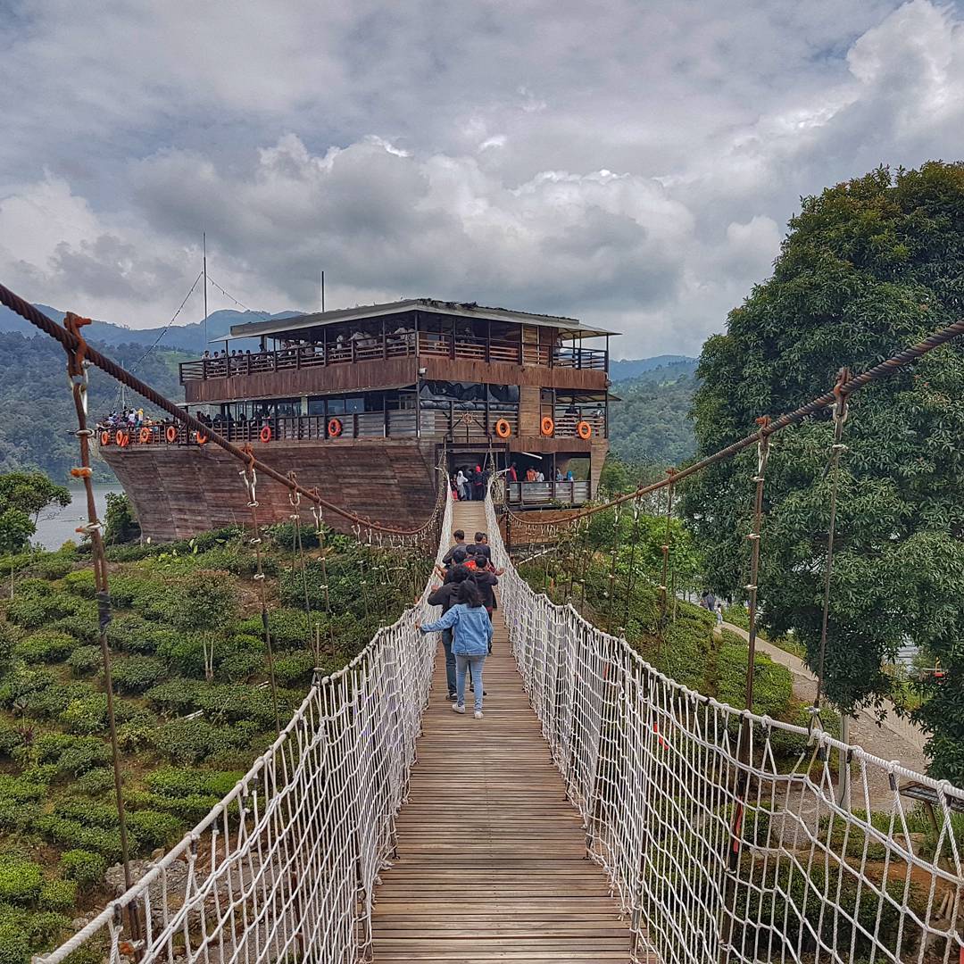 Glamping Lakeside Jadi Primadona Wisata Di Bandung Selatan