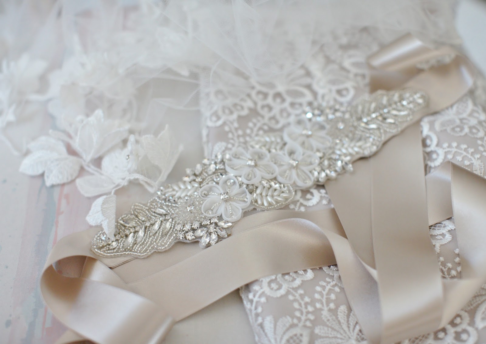 His Hers And Ours Diy Veils And Garters And Belts Oh My