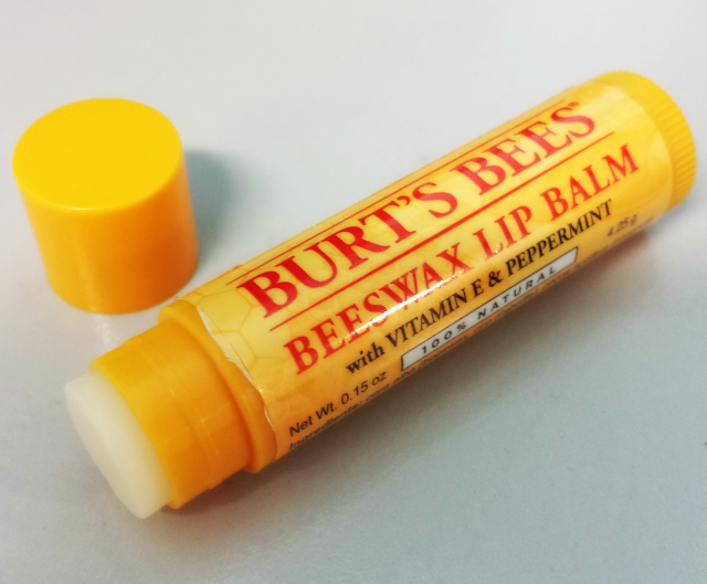 Burt's Bees Beeswax Lip Balm with Vitamin E and Peppermint Product Review