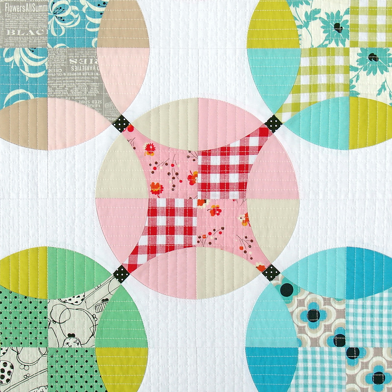 Flowering Snowball Quilt | © Red Pepper Quilts 2016