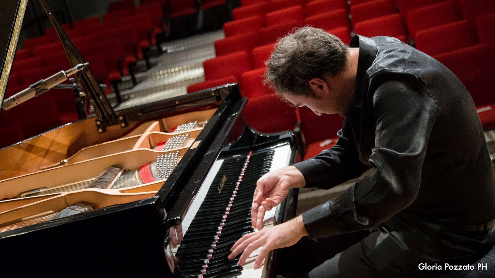 Suonare il pianoforte è un Lavoro!! Christian Salerno