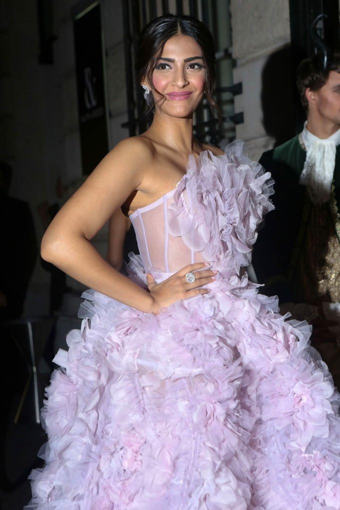 Sonam Kapoor In Violet Gown At Ralph Russo Fashion Show Paris