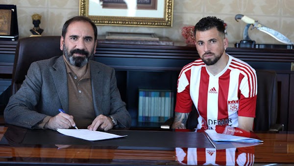 Oficial: El Sivasspor ficha a Claudemir