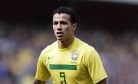 Real Madrid: Estudia fichaje de Leandro Damiao