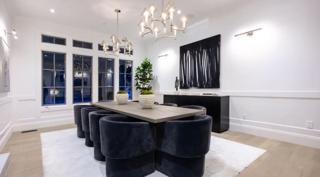 Tour 14023 Aubrey Rd, Beverly Hills, CA vs. 31 Interior Design Photos