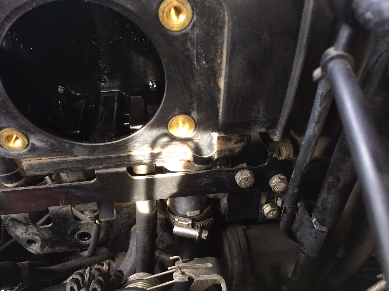 Bimmercult BMW e36 328is Idle Control and Crankcase Vent Valve Replacement