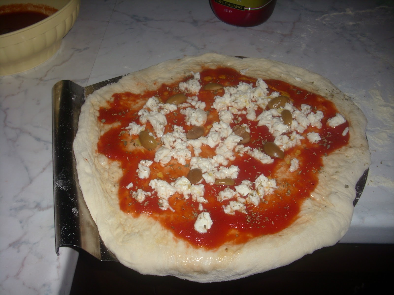 PIZZA SU PIETRA REFRATTARIA
