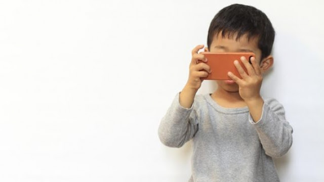 Anak Kedapatan Menonton Video Dewasa?, ini Langkah Utama yang Harus Dilakukan Orangtua