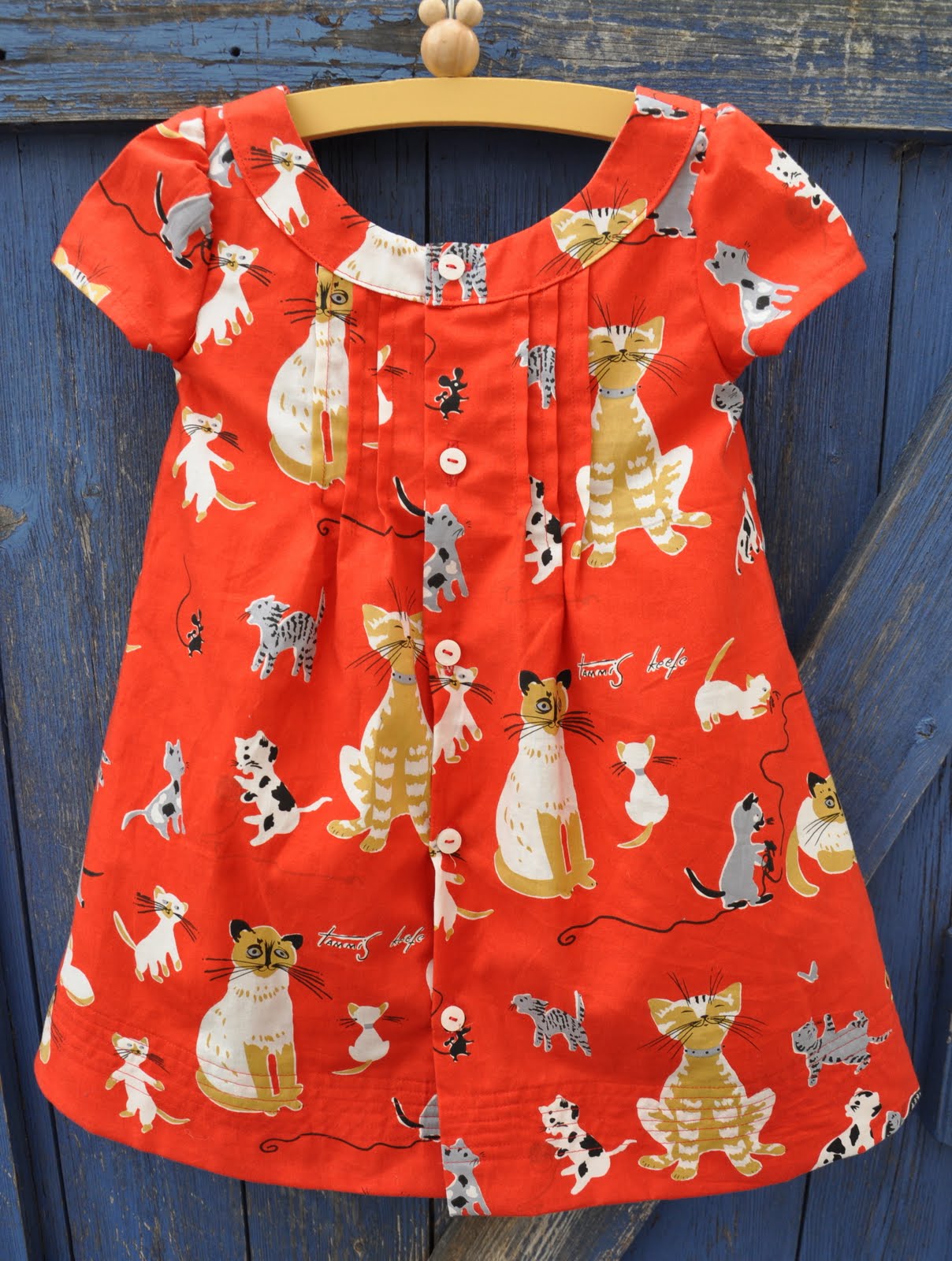 makey vicky cat party dress