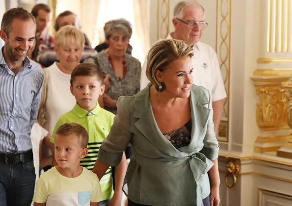 Grand Duchess Maria Teresa became a voluntary guide for 30 visitors invited to the Grand Ducal Palace. Ralph Lauren