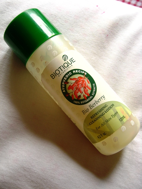 biotique berberry cleanser review