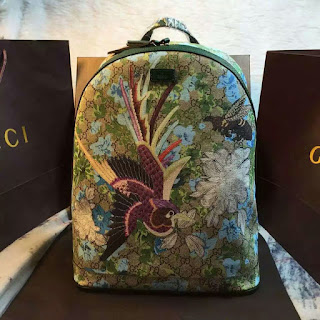 Spot new gucci bags: Gucci XL GG Floral Print Superme Canvas Backpack 419584