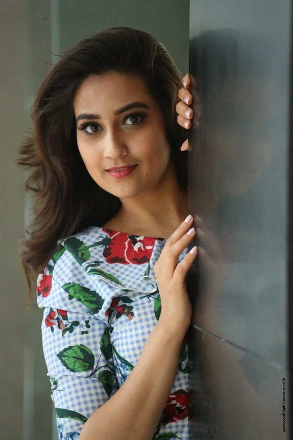 Manjusha - Ee Maaya Perimito Teaser Launch