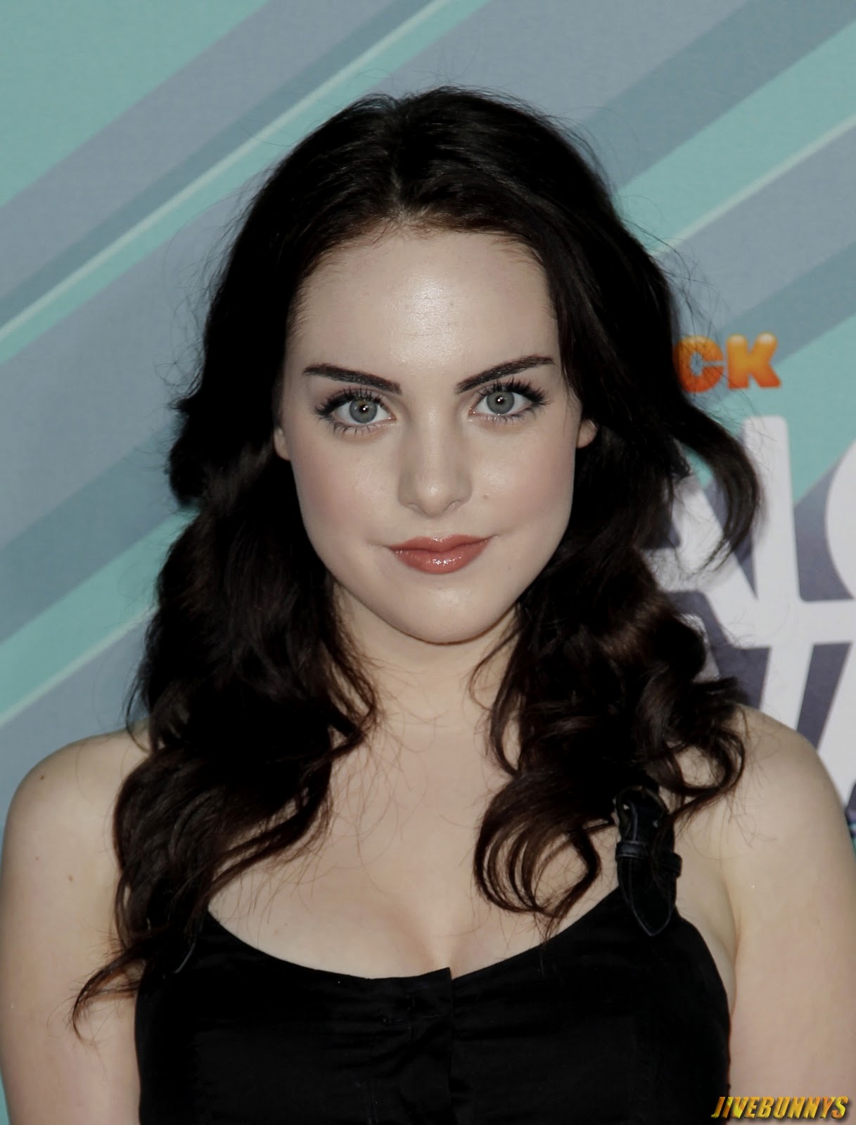 elizabeth gillies hot elizabeth gillies hot