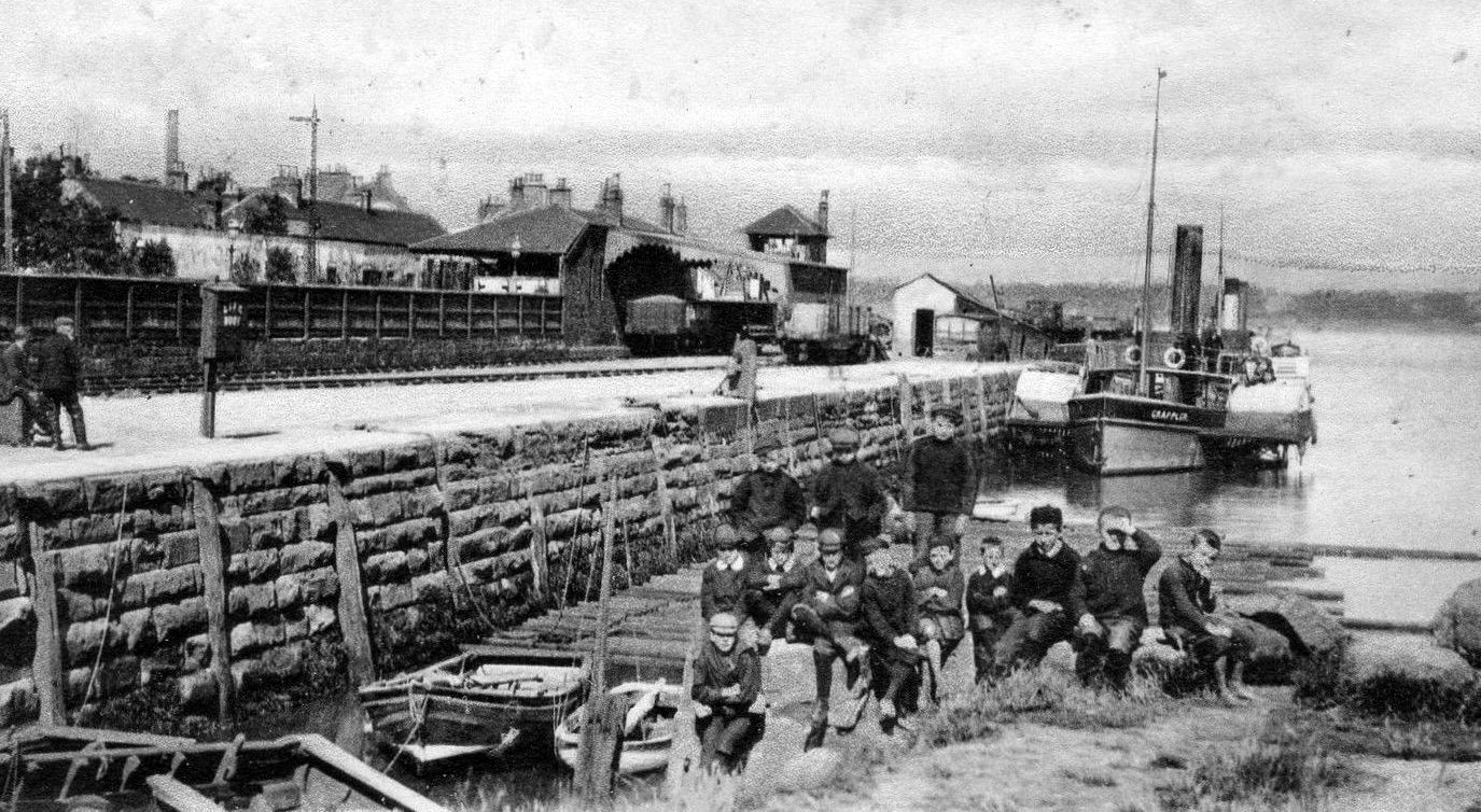 Tour Scotland Old Photographs Harbour Tayport Fife Scotland
