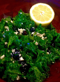 kale salad blueberries lemon feta fresh eat clean healthy dinner juice 