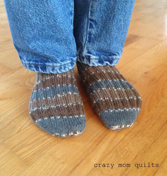 crazy mom quilts: Saturday socks