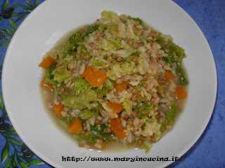 zuppa di cereali lenticchie e verdure