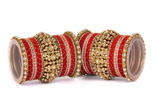 10 Stunning Bridal Bangles Designs for an Indian Bride